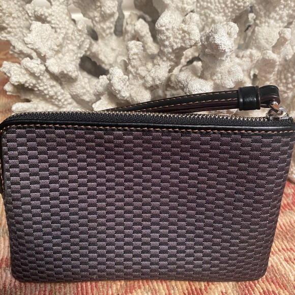 Preowned Coach Small Wristlet - Picture 3 of 3